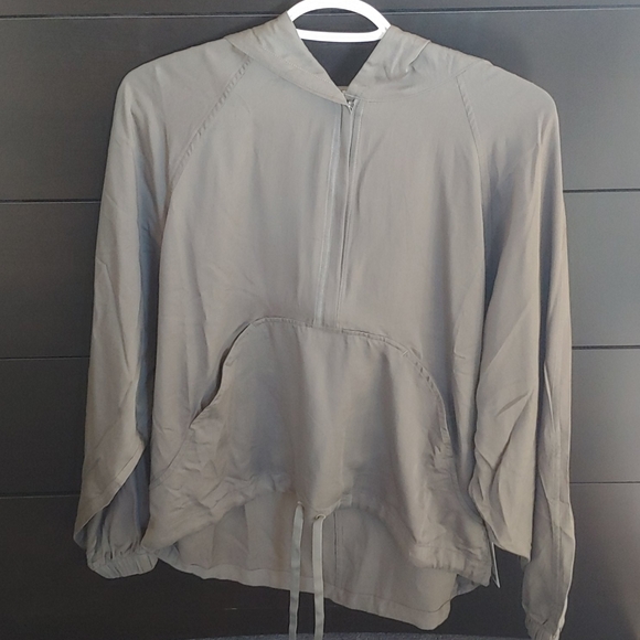 NWT Lululemon City Stroll Hoodie - Picture 6 of 10